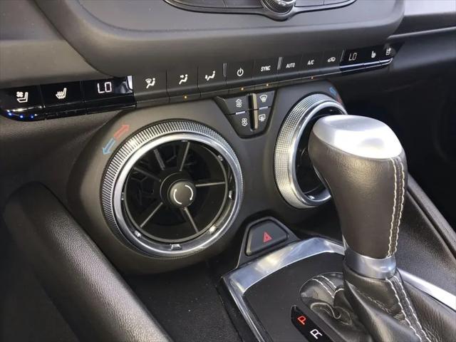 2022 Chevrolet Camaro RWD Convertible 2LT