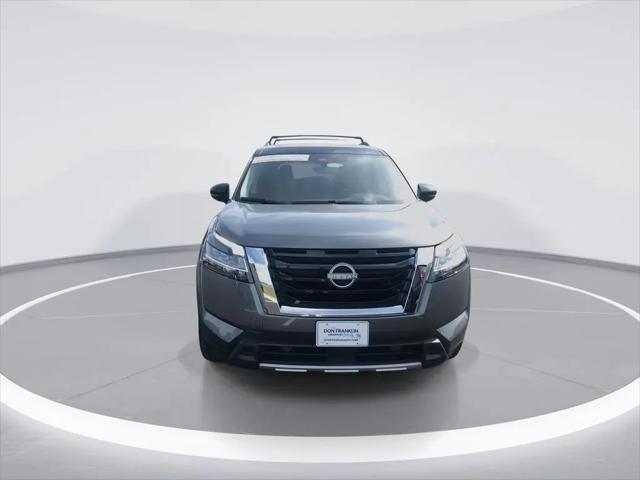 2024 Nissan Pathfinder Platinum 4WD