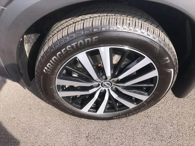 2024 Nissan Pathfinder Platinum 4WD