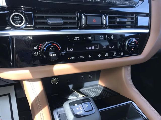 2024 Nissan Pathfinder Platinum 4WD