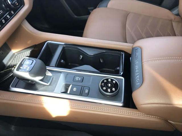 2024 Nissan Pathfinder Platinum 4WD