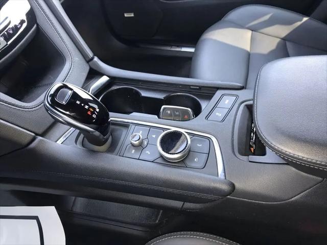 2022 Cadillac XT5 AWD Premium Luxury