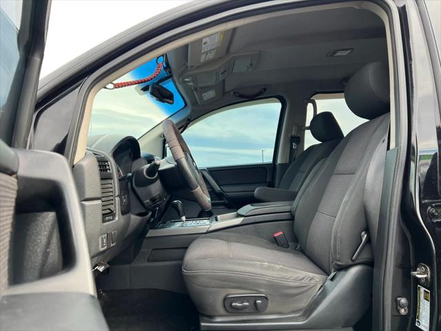 2010 Nissan Titan SE