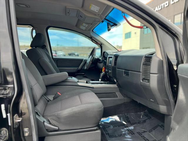 2010 Nissan Titan SE