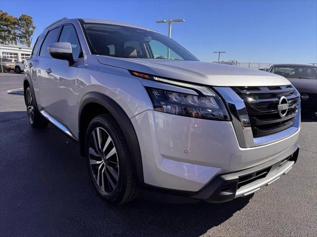 2025 Nissan Pathfinder Platinum 4WD