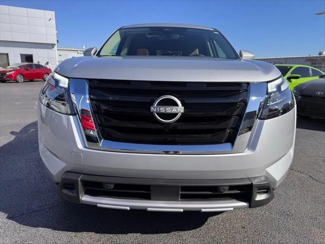 2025 Nissan Pathfinder Platinum 4WD