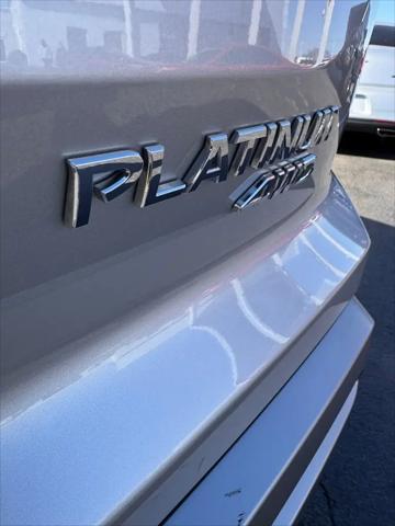 2025 Nissan Pathfinder Platinum 4WD