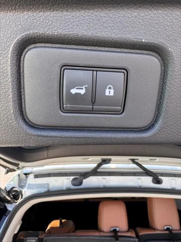 2025 Nissan Pathfinder Platinum 4WD