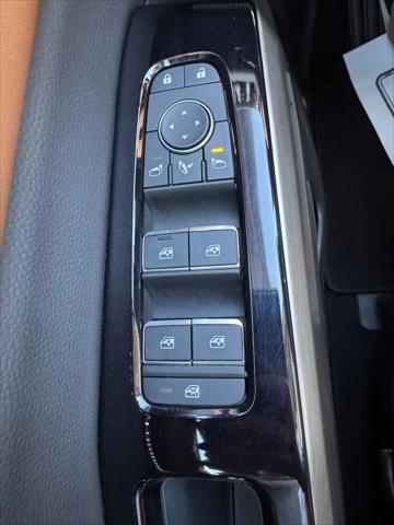 2025 Nissan Pathfinder Platinum 4WD