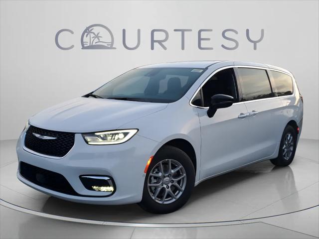 2026 Chrysler Pacifica Select for sale in Tampa, FL