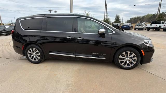 2024 Chrysler Pacifica Hybrid Pinnacle