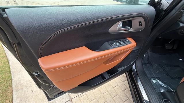 2024 Chrysler Pacifica Hybrid Pinnacle