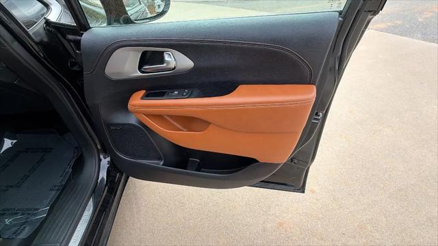 2024 Chrysler Pacifica Hybrid Pinnacle