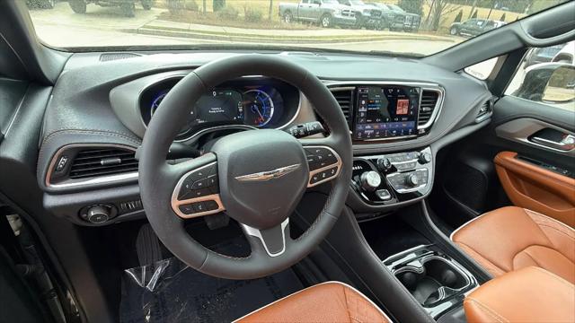 2024 Chrysler Pacifica Hybrid Pinnacle