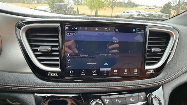 2024 Chrysler Pacifica Hybrid Pinnacle