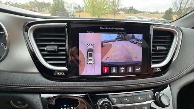 2024 Chrysler Pacifica Hybrid Pinnacle