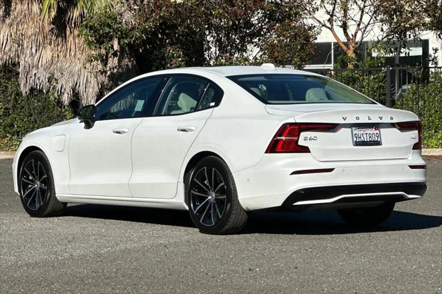 2023 Volvo S60 Recharge T8 Plus Dark Theme