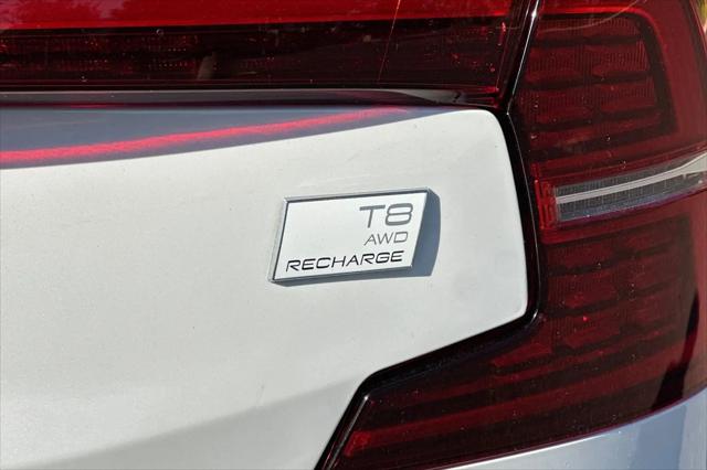 2023 Volvo S60 Recharge T8 Plus Dark Theme