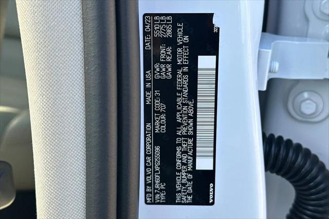2023 Volvo S60 Recharge T8 Plus Dark Theme