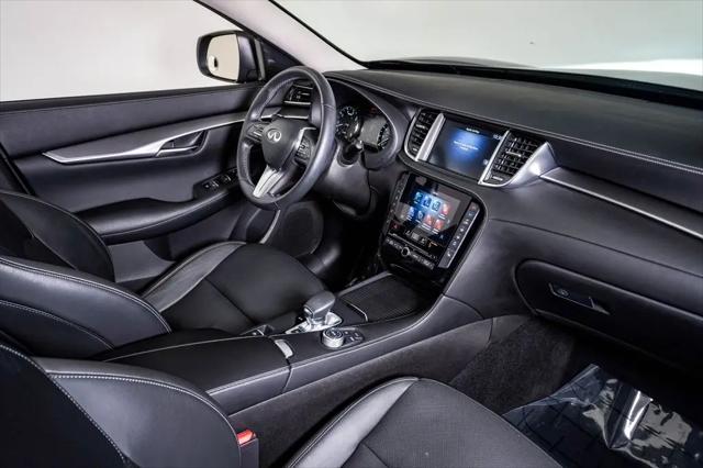 2022 INFINITI QX50 LUXE AWD