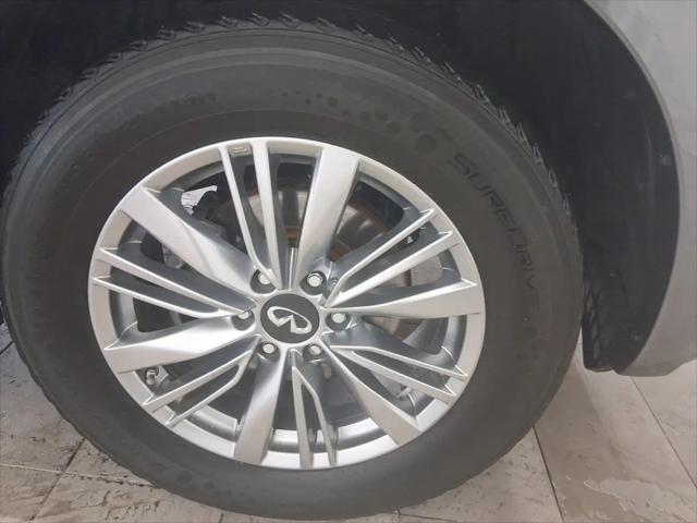 2021 INFINITI QX80 LUXE