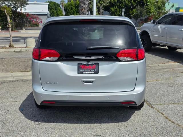 2026 Chrysler Voyager LX