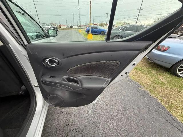 2017 Nissan Versa 1.6 SV