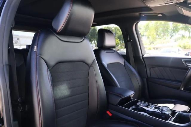 2020 Ford Edge ST-Line