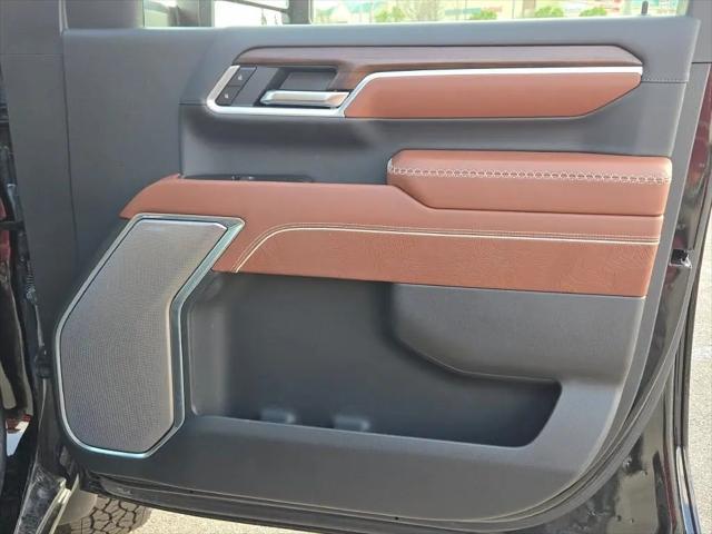 2026 GMC Sierra 2500HD Crew Cab, Standard Bed, Denali Ultimate, 4WD