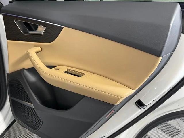 2023 Audi Q8 Premium Plus 55 TFSI quattro Tiptronic