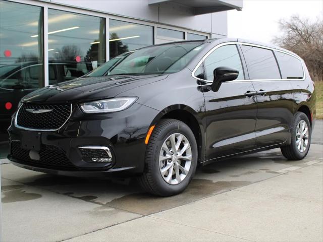 2026 Chrysler Pacifica Select AWD