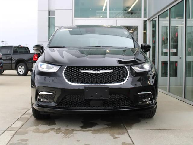 2026 Chrysler Pacifica Select AWD