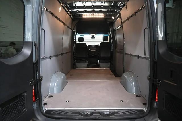 2024 Mercedes-Benz Sprinter 2500 Standard Roof 4-Cyl Diesel HO