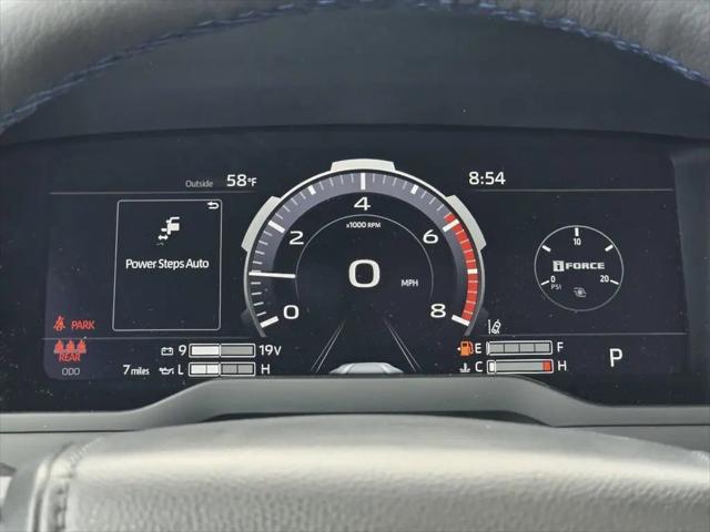 2026 Toyota Tundra Platinum CrewMax 5.5' Bed