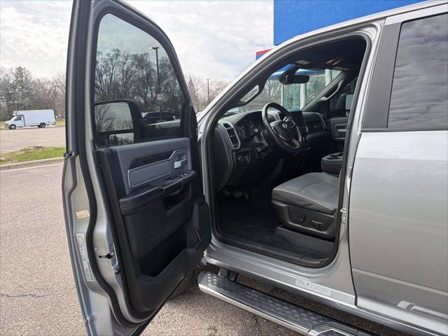 2023 Ram 3500 Big Horn Crew Cab 4x4 8' Box