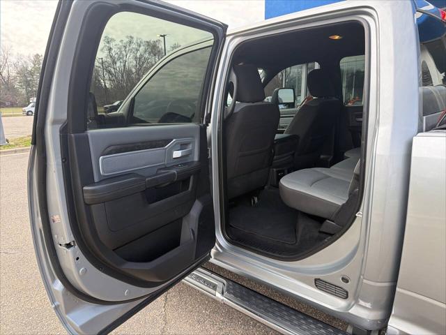 2023 Ram 3500 Big Horn Crew Cab 4x4 8' Box