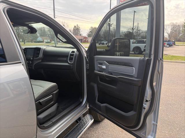 2023 Ram 3500 Big Horn Crew Cab 4x4 8' Box