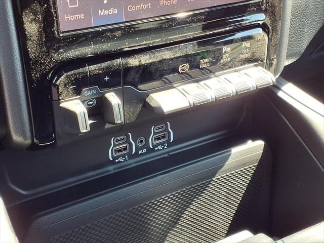 2026 Ram 3500 Big Horn Crew Cab 4x4 8' Box