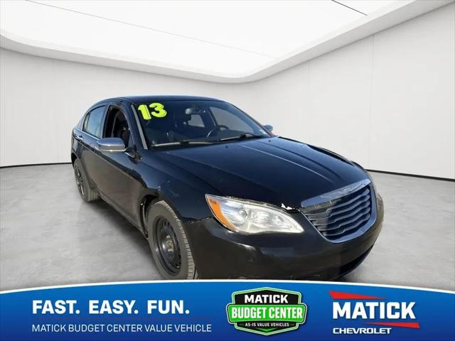 2013 Chrysler 200 Limited for sale in Redford, MI
