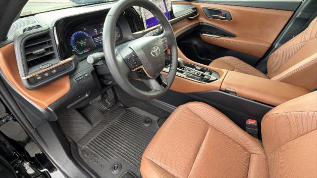 2025 Toyota Crown Signia Limited