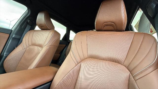 2025 Toyota Crown Signia Limited