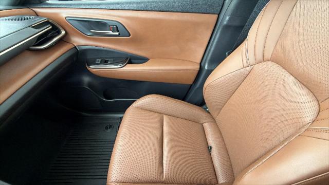 2025 Toyota Crown Signia Limited