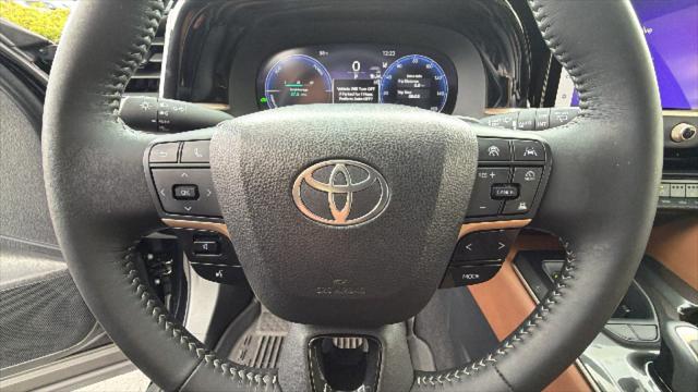 2025 Toyota Crown Signia Limited