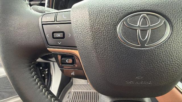 2025 Toyota Crown Signia Limited