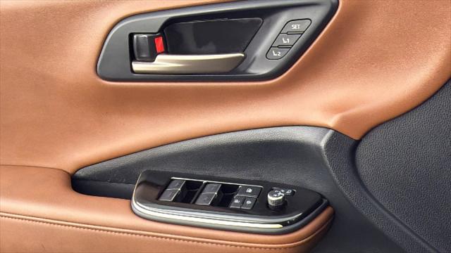 2025 Toyota Crown Signia Limited