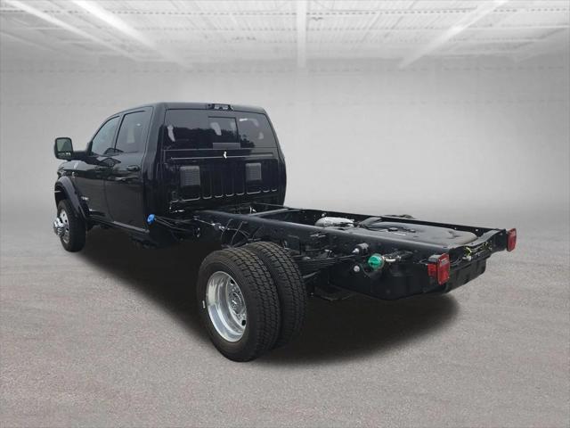 2026 RAM 5500 Chassis RAM 5500 BIG HORN CHASSIS CREW CAB 4X4 60 CA