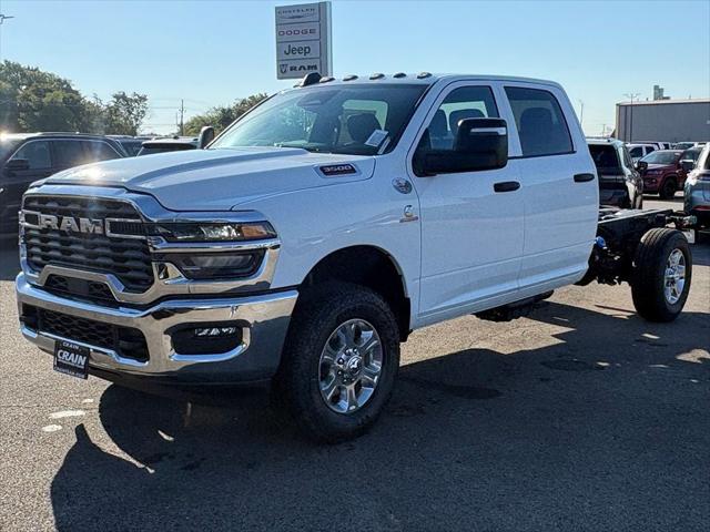 2026 RAM 3500 Chassis RAM 3500 TRADESMAN CREW CAB CHASSIS 4X4 60 CA