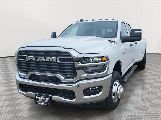 2026 RAM Ram 3500 RAM 3500 TRADESMAN CREW CAB 4X4 8 BOX
