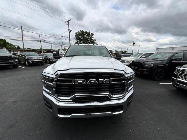 2026 RAM 3500 Chassis RAM 3500 TRADESMAN CREW CAB CHASSIS 4X4 60 CA