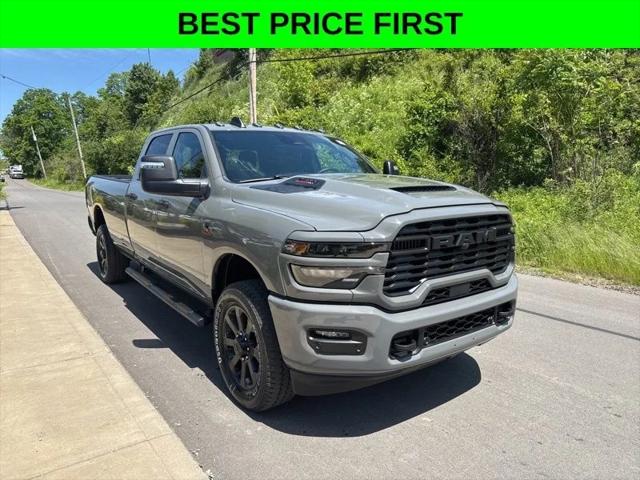 2026 RAM Ram 2500 RAM 2500 BLACK EXPRESS CREW CAB 4X4 8 BOX 2026 RAM Ram 2500 RAM 2500 BLACK EXPRESS CREW CAB 4X4 8 BOX